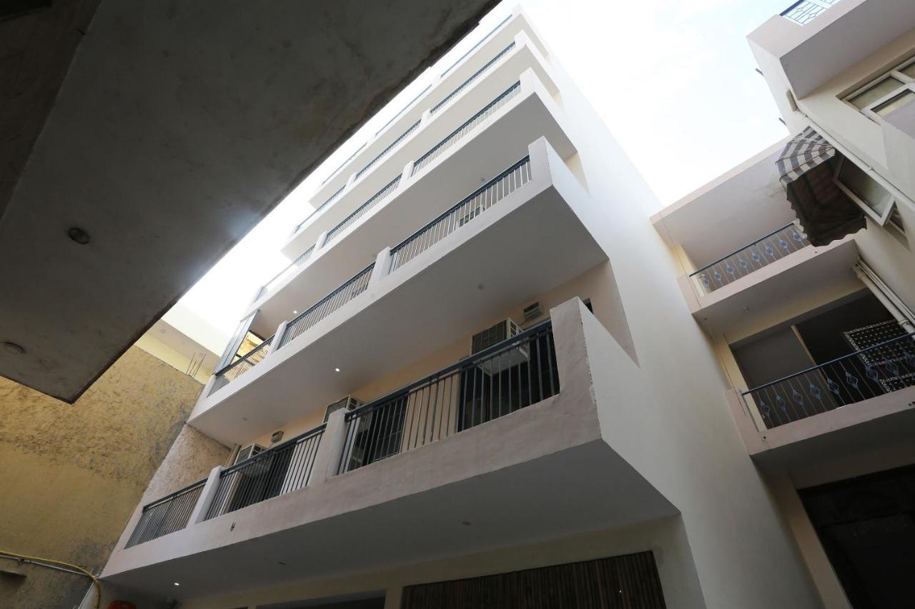 Oyo 28670 Hotel Dev Palace Gurgaon Exterior foto